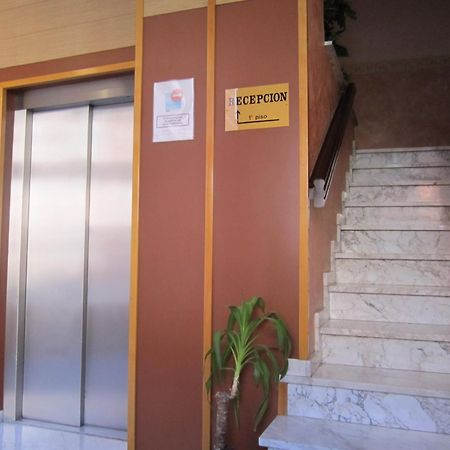 Hotel Bahia Gijon Bagian luar foto