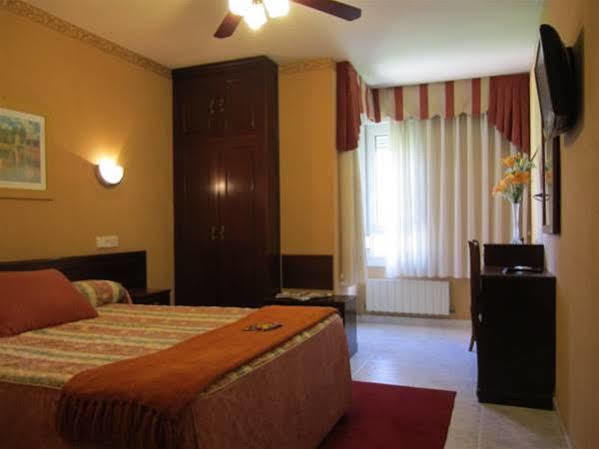 Hotel Bahia Gijon Bagian luar foto