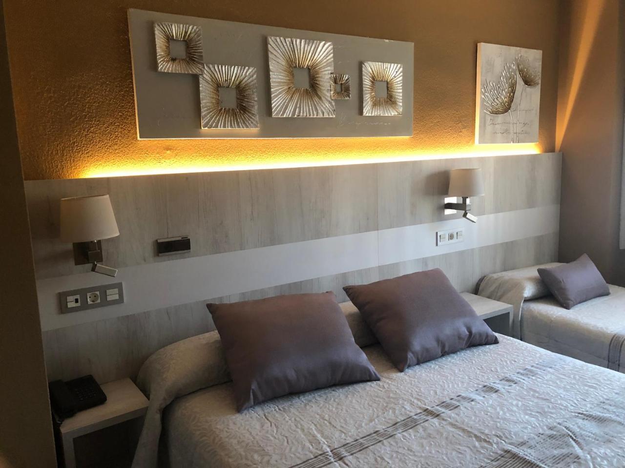 Hotel Bahia Gijon Bagian luar foto